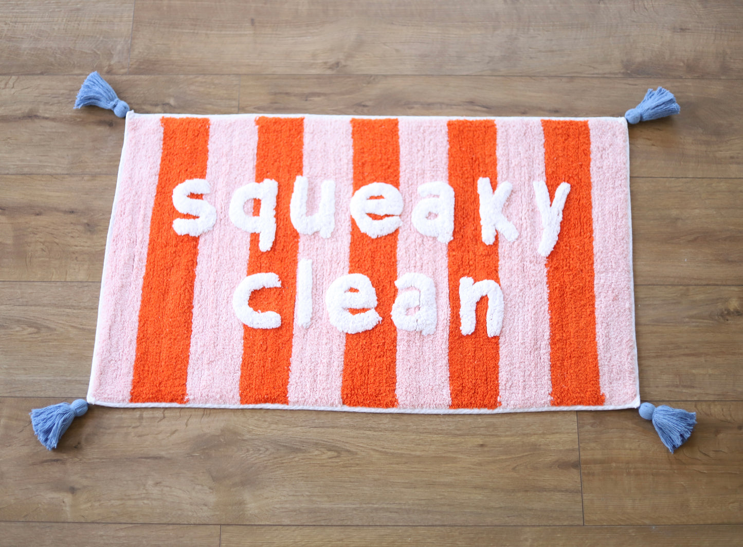 squeaky clean stripe bath mat