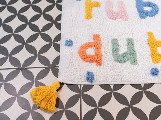 rub a dub dub spot bath mat