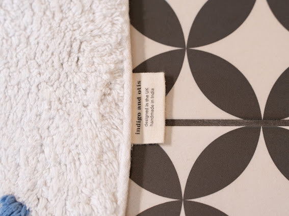 rub a dub dub spot bath mat