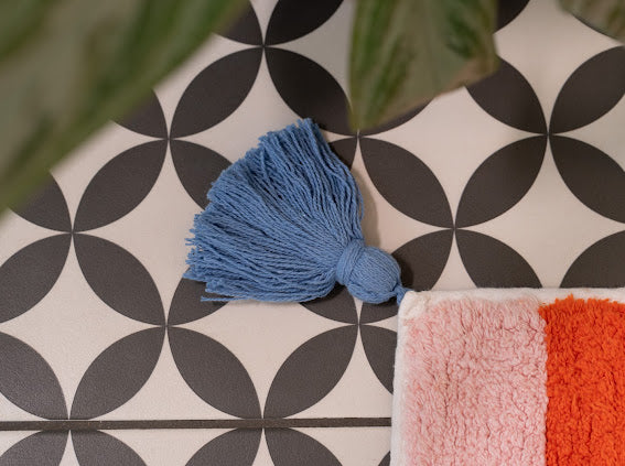 squeaky clean stripe bath mat