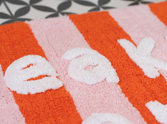 squeaky clean stripe bath mat